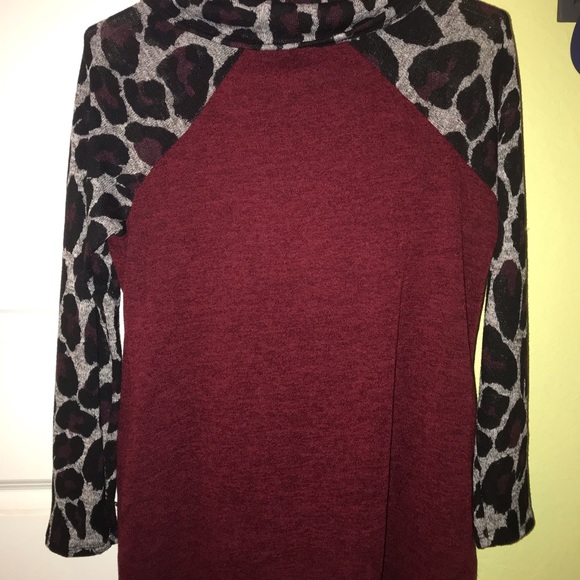 Sweater - Picture 3 of 3